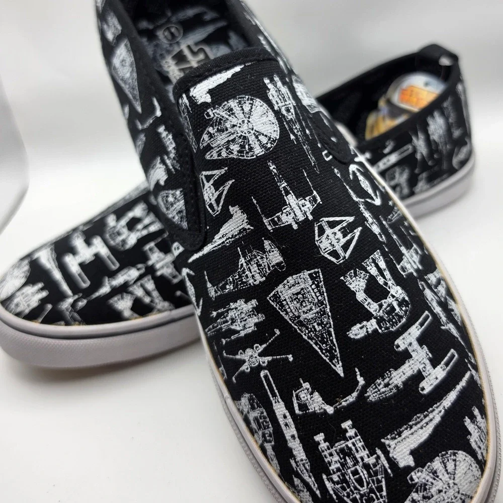 Star Wars Mens Slip On Canvas Sneakers Millennium Falcon X-Wing Black White 11